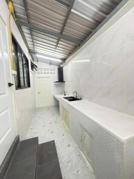 5 Bedroom House for Sale Bang Saray Sattahip, Chon Buri (Pattaya), Bang Lamung, Bang Lamung (Pattaya), Chon Buri (Pattaya), 5 Bedrooms, 220 sqm, Single Detached House For Sale, by PLC real estate, 500569953 - DDproperty.com