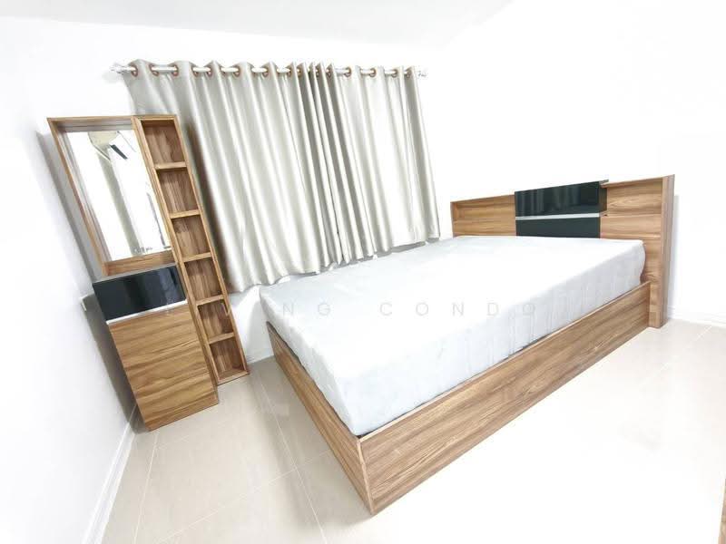 Lumpini Condo Town Bodindecha Ramkhamhaeng, Bangkok, Soi Ramkhamhaeng 43/1, Phlapphla, Wang Thonglang, Bangkok, 1 Bedroom, 28 sqm, Condo For Rent, by Living Condo, 500569966 - DDproperty.com