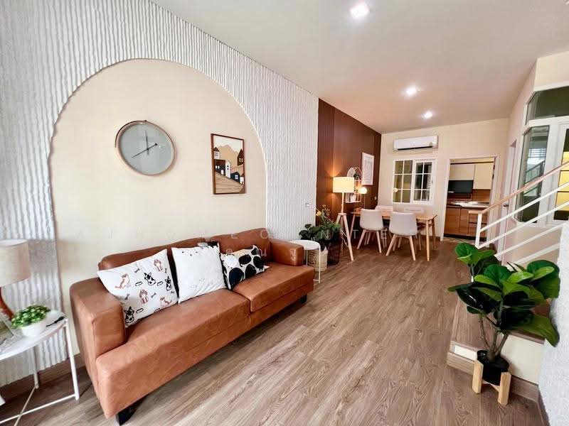 โกลเด้น ทาวน์ พหลโยธิน - สะพานใหม่, Bangkok, Khlong Tanon, Sai Mai, Bangkok, 3 Bedrooms, 120 sqm, Townhouse For Sale, by AJHOMECENTER - คุณจูน, 500569997 - DDproperty.com
