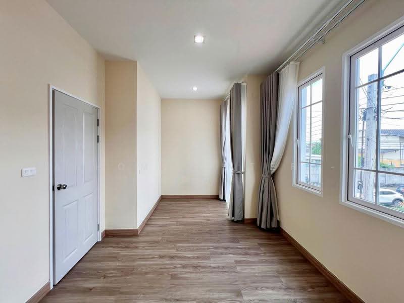 โกลเด้น ทาวน์ พหลโยธิน - สะพานใหม่, Bangkok, Khlong Tanon, Sai Mai, Bangkok, 3 Bedrooms, 120 sqm, Townhouse For Sale, by AJHOMECENTER - คุณจูน, 500569997 - DDproperty.com