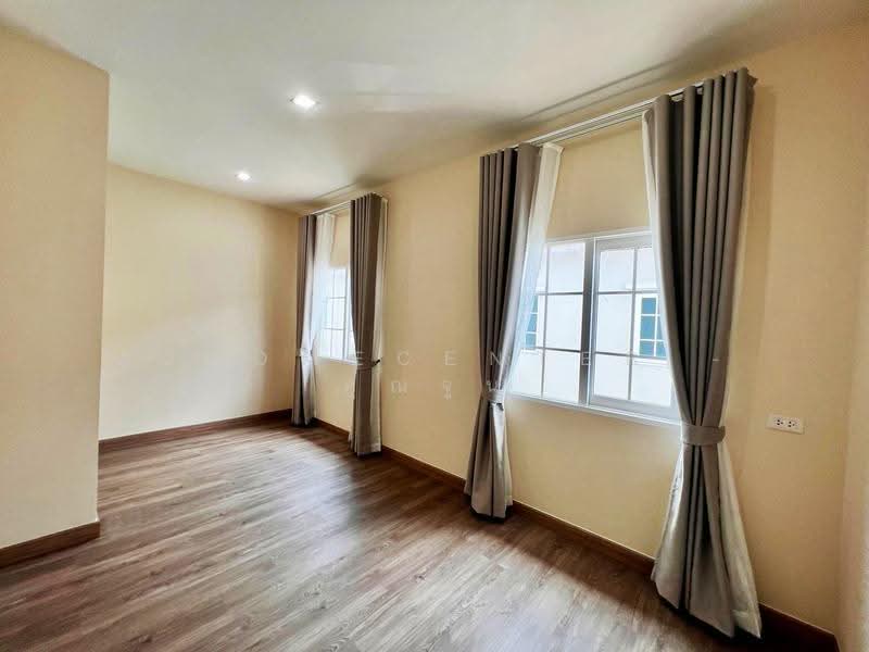 โกลเด้น ทาวน์ พหลโยธิน - สะพานใหม่, Bangkok, Khlong Tanon, Sai Mai, Bangkok, 3 Bedrooms, 120 sqm, Townhouse For Sale, by AJHOMECENTER - คุณจูน, 500569997 - DDproperty.com