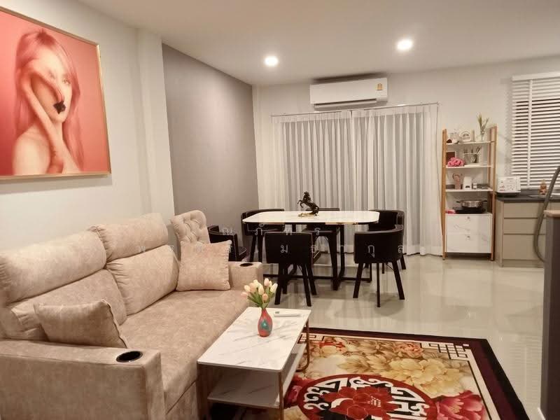 Lumpini Townplace Sukhumvit-Srinakarin : ลุมพินี ทาวน์เพลส สุขุมวิท-ศรีนครินทร์, สมุทรปราการ, สำโรงเหนือ, เมืองสมุทรปราการ, สมุทรปราการ, 161 ตร.ม., บ้านเดี่ยว ให้เช่า, โดย ณภัทร พรสิริเมธากุล, 500569998 - DDproperty.com