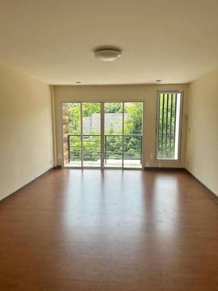 Commercial Building for rent near Payap University, Rental Price: 30,000 THB / month No.6H357, chiang-mai, Nong Pa Krang, Muang Chiang Mai, Chiang Mai, , 100 sqm, Shophouse For Rent, by Baandeedee Chiangmai, 500570036 - DDproperty.com