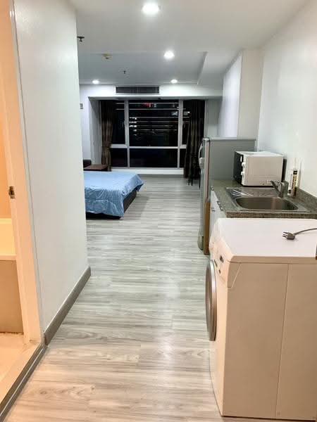 The Trendy, Bangkok, 10 Soi Sukhumvit 13, Khlongtoei Nua, Watthana, Bangkok, Studio, 36 sqm, Condo For Rent, by Caveman Property, 500570041 - DDproperty.com