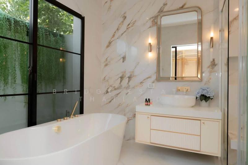 Nantawan Rama 9 - New Krungthepkreetha, Bangkok, Saphan Sung, Bangkok, 4 Bedrooms, 302 sqm, Single Detached House For Sale, by Bridge Estate Thailand, 500570056 - DDproperty.com