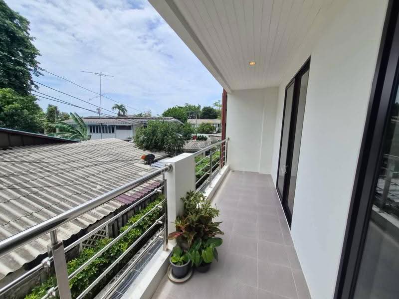Golden Coast Siracha (Phase 2), Chon Buri (Pattaya), 111 Sukhumvit Road, Bang Phra, Si Racha, Chon Buri (Pattaya), 2 Bedrooms, 77 sqm, Condo For Sale, by Dawan Pharanat, 500570072 - DDproperty.com