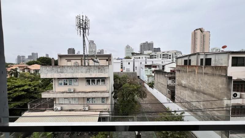 Penthouse Condominium 3, Bangkok, Sukhumvit 65, Phra Kanong Nua, Watthana, Bangkok, 2 Bedrooms, 191 sqm, Condo For Rent, by Korn Thiptharat, 500570111 - DDproperty.com