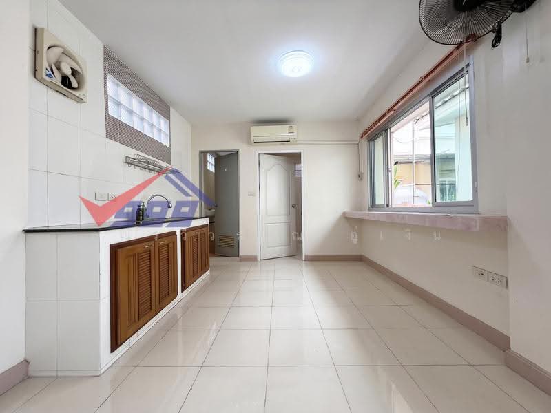 Teerin Ratchapruek-Petchkasem 48, Bangkok, ซ.เพชรเกษม 48 แยก 20 ถ.เพชรเกษม, Bang Duan, Phasi Charoen, Bangkok, 5 Bedrooms, 250 sqm, Townhouse For Sale, by คุณรวีวรรณ อู่เงิน, 500570116 - DDproperty.com