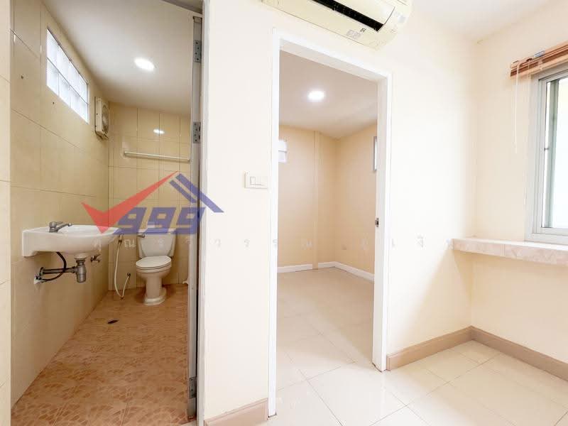 Teerin Ratchapruek-Petchkasem 48, Bangkok, ซ.เพชรเกษม 48 แยก 20 ถ.เพชรเกษม, Bang Duan, Phasi Charoen, Bangkok, 5 Bedrooms, 250 sqm, Townhouse For Sale, by คุณรวีวรรณ อู่เงิน, 500570116 - DDproperty.com