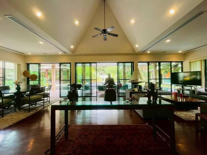 Luxury Balinese-Style Villa with 3 Pavilions and Swimming Pool in Chang Kian,Chiang Mai, Chiang Mai, Chang Phuak, Muang Chiang Mai, Chiang Mai, 3 Bedrooms, 450 sqm, Villa For Sale, by จีระนันท์ หล้ากันหา, 500570118 - DDproperty.com