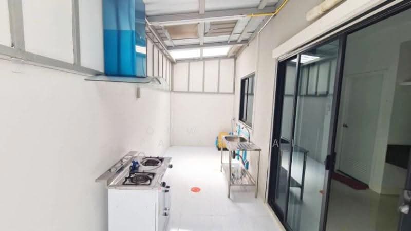 The Connect Pattanakarn 38, Bangkok, Soi Phatthanakan 38, Phatthanakan Road, Suan Luang, Bangkok, 3 Bedrooms, 120 sqm, Townhouse For Rent, by Ponwimol Wipanarapai, 500570130 - DDproperty.com