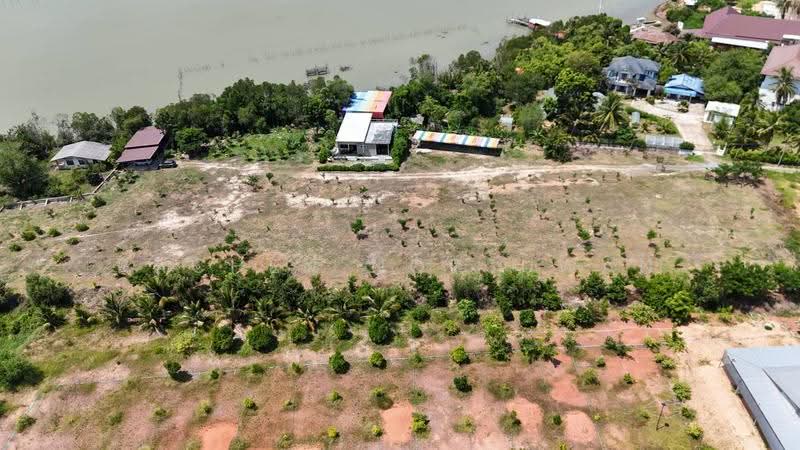 Sale: Land on Koh Yor, Songkhla (8 Rai, 63 Sq. Wah). Suitable for a pool villa or vacation home, Songkhla, Ko Yo, Muang Songkhla, Songkhla, , 13,052 sqm, Land For Sale, by Rachen Nopsuwan, 500570184 - DDproperty.com
