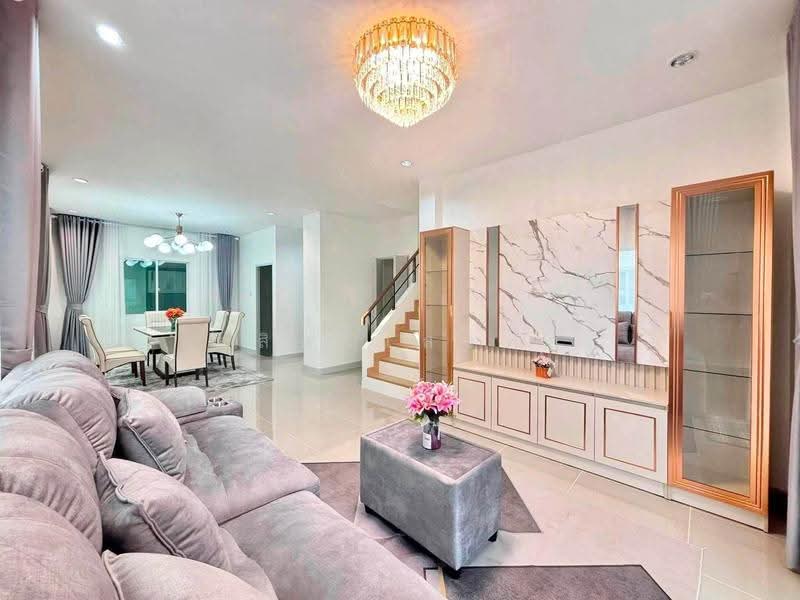 ขายบ้านแฝดรีโนเวทใหม่ ม.ธาดาทาวน์ หนองค้อ ศรีราชา, Chon Buri (Pattaya), Surasak, Si Racha, Chon Buri (Pattaya), 3 Bedrooms, 160 sqm, Semi-Detached House (Twin House) For Sale, by Dusit Saengfa, 500570185 - DDproperty.com