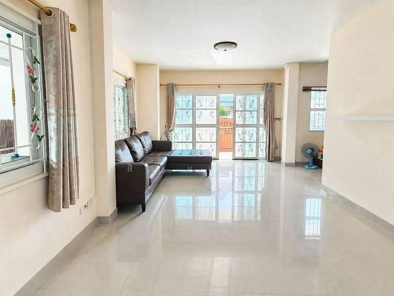 ให้เช่าบ้านเดี่ยว ม.สิริภัสสร บางพระ ศรีราชา, Chon Buri (Pattaya), Bang Phra, Si Racha, Chon Buri (Pattaya), 3 Bedrooms, 160 sqm, Single Detached House For Rent, by Dusit Saengfa, 500570202 - DDproperty.com