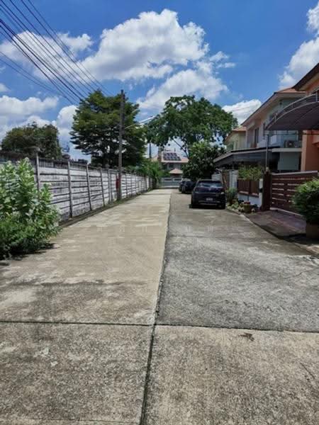 ขายบ้านขนาด 51 ตร.ว. ในหมู่บ้านบุษราคัม แกรนด์ โฮม อยู่ห่างเซ็นทรัล เวสเกตเพียง 3.7 กม, นนทบุรี, กาญจนาภิเษก, บางม่วง, บางใหญ่, นนทบุรี, 160 ตร.ม., บ้านเดี่ยว ขาย, โดย ศศิกานต์ กะรีวัต, 500570210 - DDproperty.com