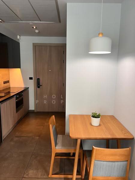 The Lofts Asoke : เดอะ ลอฟท์ อโศก, กรุงเทพ, ถนนสุขุมวิท 21, คลองเตยเหนือ, วัฒนา, กรุงเทพ, 35 ตร.ม., คอนโด ให้เช่า, โดย Holtop Property, 500570222 - DDproperty.com