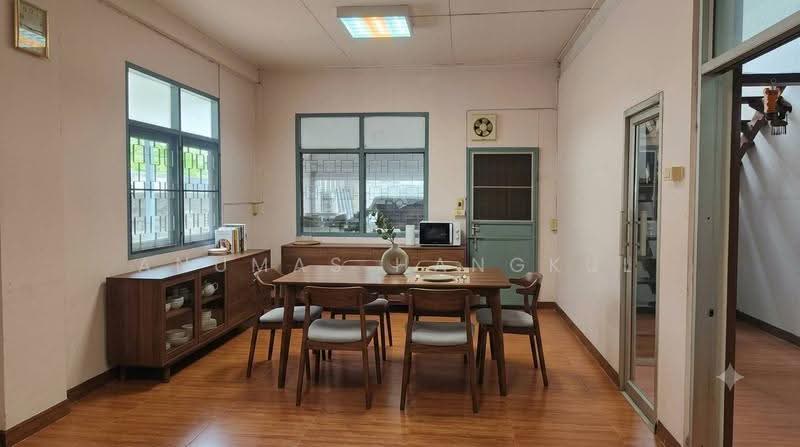 ขายบ้านเดี่ยว พื้นที่ 88 ตรว. เข้าซอยเพชรเกษม 68 เพียง 500 เมตร เหมาะเป็นที่อยู่อาศัย และทำธุรกิจ, Bangkok, Bang Kae Nua, Bang Khae, Bangkok, 2 Bedrooms, 200 sqm, Single Detached House For Sale, by Anumas Hangkul, 500570233 - DDproperty.com