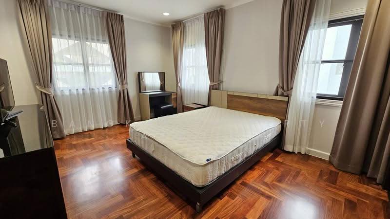 Tonson Court, Bangkok, Ploenchit Road, Lumphini, Pathum Wan, Bangkok, 3 Bedrooms, 240 sqm, Condo For Rent, by BANGKOK PROPERTY AGENTS, 500570257 - DDproperty.com