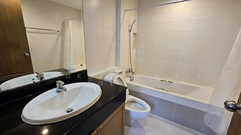 Queen’s Park View, Bangkok, 55 Soi Methi Niwet, Khong Tan, Khlong Toei, Bangkok, 2 Bedrooms, 91 sqm, Condo For Rent, by BANGKOK PROPERTY AGENTS, 500570266 - DDproperty.com