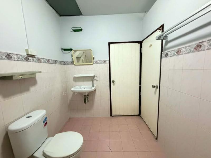 กัลยาพิเชษฐ์ นครปฐม, Nakhon Pathom, Bo Phlap, Muang Nakhon Pathom, Nakhon Pathom, 4 Bedrooms, 100 sqm, Townhouse For Sale, by The Best Property เอิร์, 500570267 - DDproperty.com