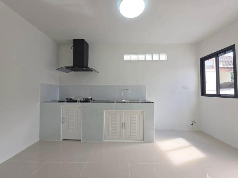 ขายบ้านเดี่ยวรีโนเวทใหม่ ม.ปาล์วิว หนองค้อ ศรีราชา, Chon Buri (Pattaya), Surasak, Si Racha, Chon Buri (Pattaya), 3 Bedrooms, 150 sqm, Single Detached House For Sale, by Dusit Saengfa, 500570306 - DDproperty.com