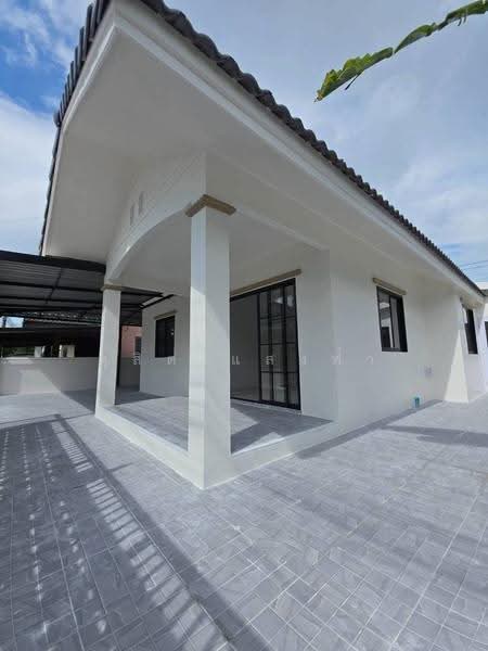 ขายบ้านเดี่ยวรีโนเวทใหม่ ม.ปาล์วิว หนองค้อ ศรีราชา, Chon Buri (Pattaya), Surasak, Si Racha, Chon Buri (Pattaya), 3 Bedrooms, 150 sqm, Single Detached House For Sale, by Dusit Saengfa, 500570306 - DDproperty.com
