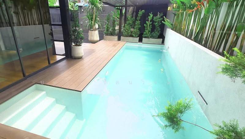 ขายบ้านสวยพร้อมสระว่ายน้ำ อ่อนนุช 17 บ้านสร้างใหม่ ใจกลางเมืองอ่อนนุช นอกหมู่บ้าน แต่งครบ พร้อมอยู่, กรุงเทพ, อ่อนนุช, สวนหลวง, กรุงเทพ, 300 ตร.ม., บ้านเดี่ยว ขาย, โดย บุษบา รัตนวงษ์ชัย, 500570341 - DDproperty.com