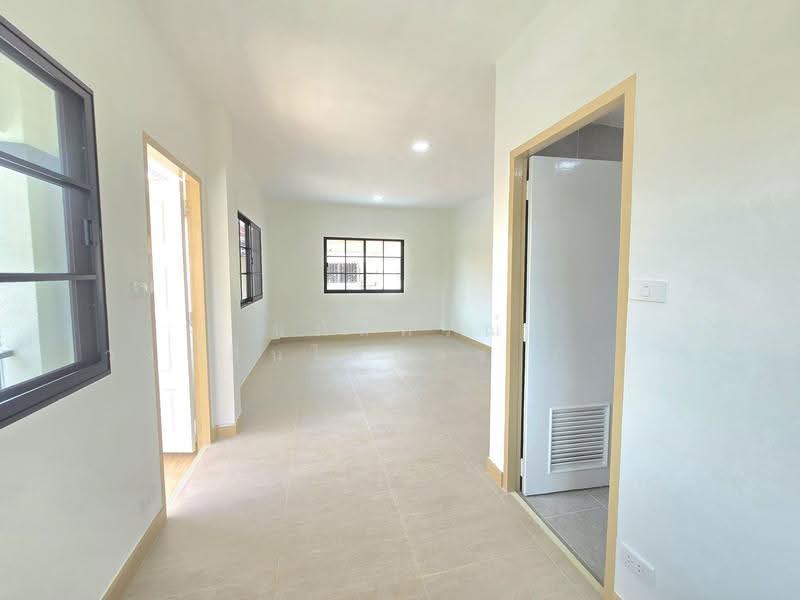 หมู่บ้านเอกกวิน เลียบคลองสอง คลองสามวา, Bangkok, เลียบคลองสอง, Bang Chun, Khlong Sam Wa, Bangkok, 4 Bedrooms, 200 sqm, Single Detached House For Sale, by นภัสศรณ์ วงศ์สินไทยกร (นันท์), 500570353 - DDproperty.com