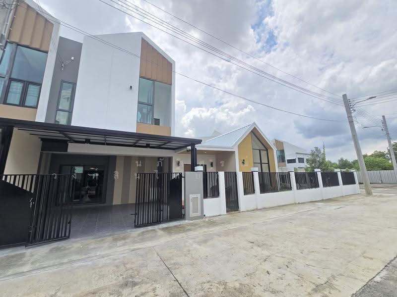 HULSE Ramintra-Bangchan Station, กรุงเทพ, ซอยรามอินทรา 117, มีนบุรี, มีนบุรี, กรุงเทพ, 200 ตร.ม., ทาวน์เฮ้าส์ ขาย, โดย นภัสศรณ์ วงศ์สินไทยกร (นันท์), 500570359 - DDproperty.com