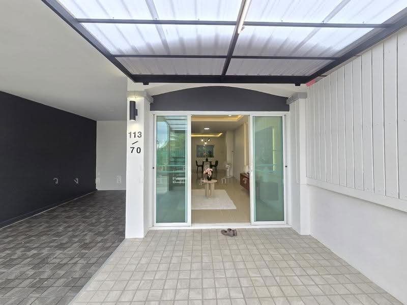 Moobaan Khanasap, Bangkok, Soi Charoen Phatthana 7, Bang Chun, Khlong Sam Wa, Bangkok, 3 Bedrooms, 100 sqm, Townhouse For Sale, by นภัสศรณ์ วงศ์สินไทยกร (นันท์), 500570364 - DDproperty.com