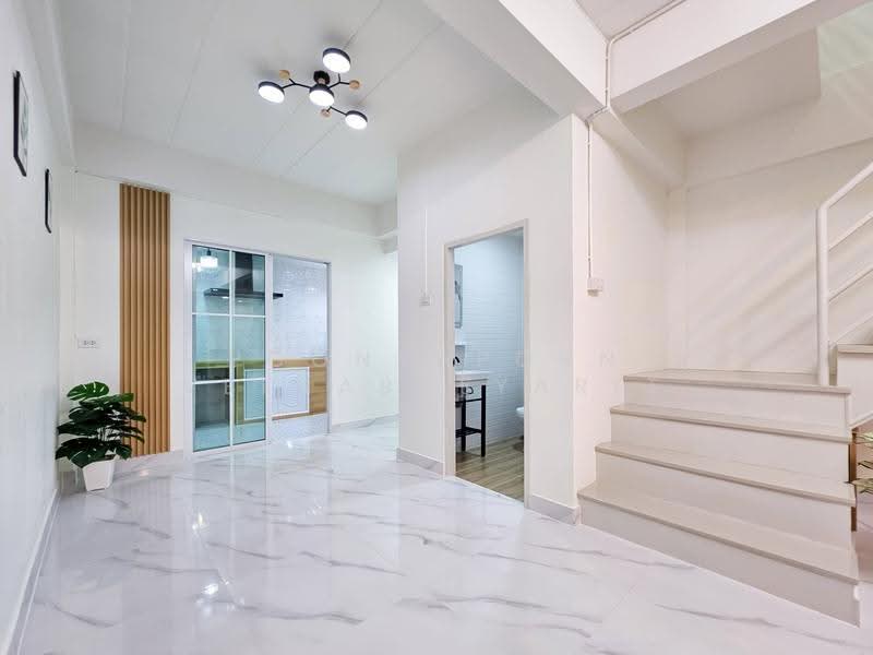 ขายทาวน์เฮ้าส์ : หมู่บ้านพระปิ่น 3, Nonthaburi, Bang Mae Nang, Bang Yai, Nonthaburi, 3 Bedrooms, 136 sqm, Townhouse For Sale, by Poonyaporn Veerabulyarit, 500570400 - DDproperty.com