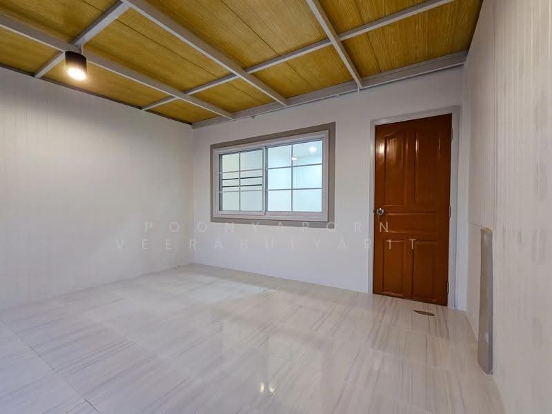 ขายทาวน์เฮ้าส์ : หมู่บ้านพระปิ่น 3, Nonthaburi, Bang Mae Nang, Bang Yai, Nonthaburi, 3 Bedrooms, 136 sqm, Townhouse For Sale, by Poonyaporn Veerabulyarit, 500570400 - DDproperty.com