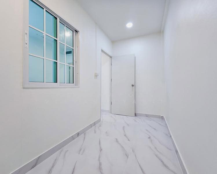 ขายทาวน์เฮ้าส์ : หมู่บ้านพระปิ่น 3, Nonthaburi, Bang Mae Nang, Bang Yai, Nonthaburi, 3 Bedrooms, 136 sqm, Townhouse For Sale, by Poonyaporn Veerabulyarit, 500570400 - DDproperty.com