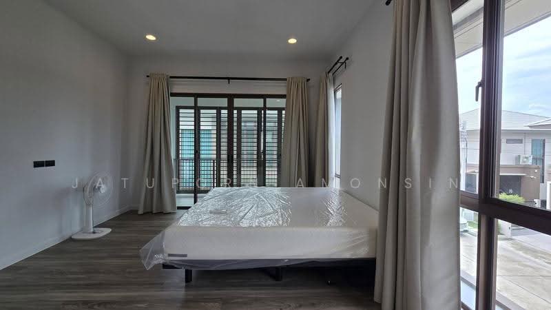 Burasiri Krungthep Kreetha, Bangkok, 95 Soi Pracha Ruam Chai, Hua Mak, Bang Kapi, Bangkok, 4 Bedrooms, 195 sqm, Single Detached House For Sale, by Jatuporn Amonsin, 500570407 - DDproperty.com