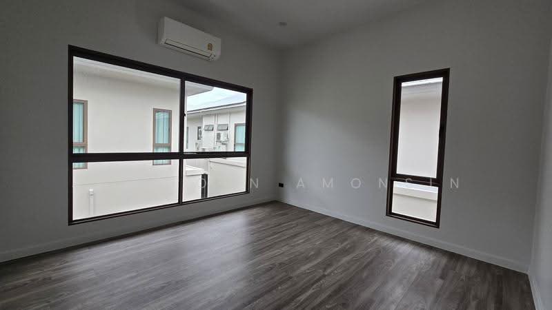 Burasiri Krungthep Kreetha, Bangkok, 95 Soi Pracha Ruam Chai, Hua Mak, Bang Kapi, Bangkok, 4 Bedrooms, 195 sqm, Single Detached House For Sale, by Jatuporn Amonsin, 500570407 - DDproperty.com