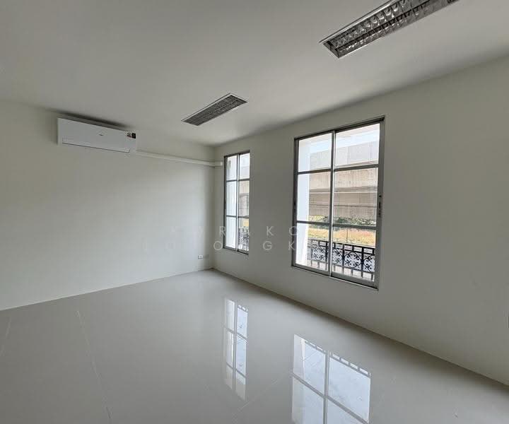 Baan Klang Mueang The Paris Ratchavipha, Bangkok, Ratchadapisek Road, Lat Yao, Chatuchak, Bangkok, 4 Bedrooms, 400 sqm, Townhouse For Rent, by Korakot Lotongkum, 500570426 - DDproperty.com