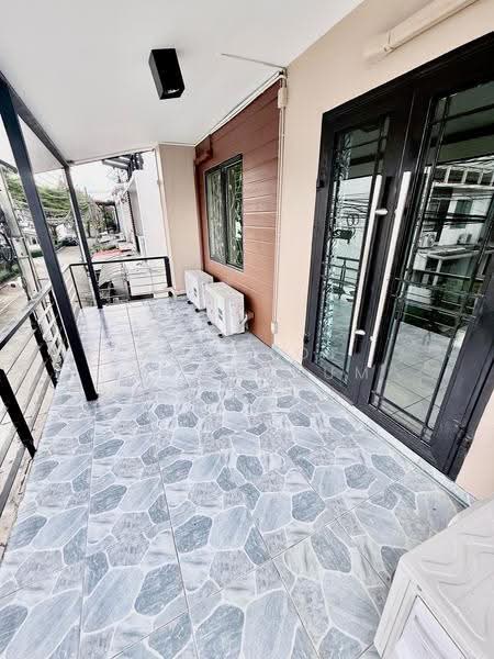 Areeya The Color 1 : อารียาคัลเลอร์ 1, กรุงเทพ, ถนนลาดปลาเค้า, จรเข้บัว, ลาดพร้าว, กรุงเทพ, 155 ตร.ม., ทาวน์เฮ้าส์ ให้เช่า, โดย Korakot Lotongkum, 500570427 - DDproperty.com