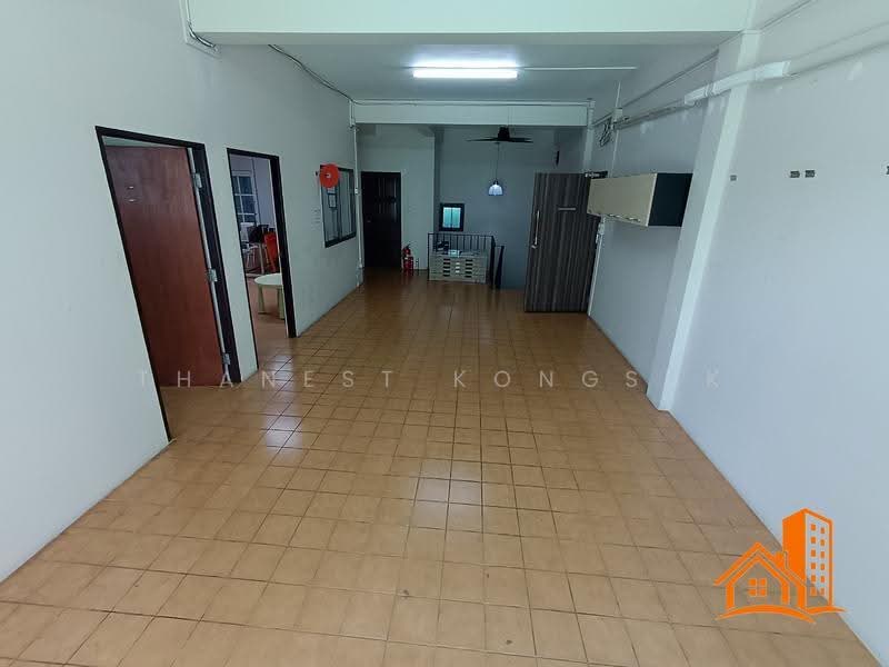 อาคาร Mixed-use Building (ออฟฟิศ, โกดัง พร้อมที่พัก), กรุงเทพ, บางจาก, พระโขนง, กรุงเทพ, 1,000 ตร.ม., ตึกแถว-อาคารพาณิชย์ ขาย, โดย Thanest Kongsuk, 500570430 - DDproperty.com