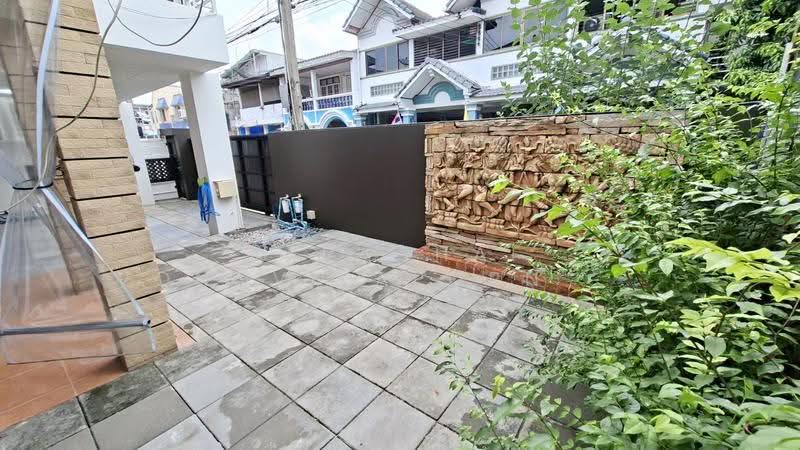 พหลโยธิน 40, Bangkok, พหลโยธิน, Sena Nikhom, Chatuchak, Bangkok, 5 Bedrooms, 200 sqm, Townhouse For Rent, by Jirachai Vongvipaporn (Benz), 500570469 - DDproperty.com