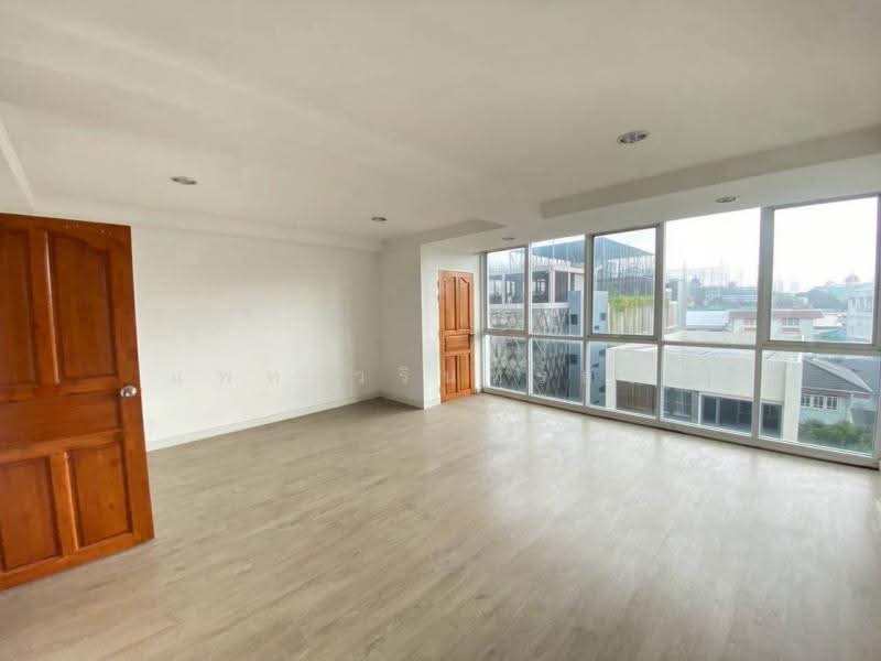 Beach at Home, Bangkok, Bang Klo, Bang Kho Laem, Bangkok, 1 Bedroom, 348 sqm, Townhouse For Sale, by แพท วรินทร์ธร , 500570477 - DDproperty.com