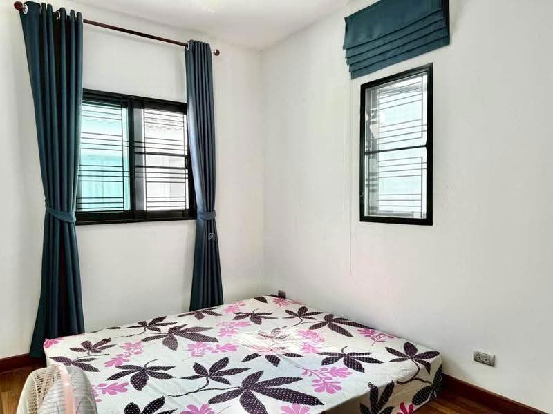 ขายบ้านแฝด ม.มณีรินทร์แหลมฉบัง ศรีราชา, Chon Buri (Pattaya), Thung Suk La, Si Racha, Chon Buri (Pattaya), 4 Bedrooms, 100 sqm, Semi-Detached House (Twin House) For Sale, by Dusit Saengfa, 500570512 - DDproperty.com