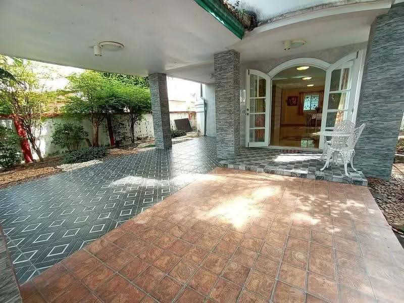 Neighborhome Watcharaphon, Bangkok, Sukhaphiban 5, Sam Wa Tawan Ok, Khlong Sam Wa, Bangkok, 3 Bedrooms, 180 sqm, Single Detached House For Rent, by บุษบา รัตนวงษ์ชัย, 500570518 - DDproperty.com