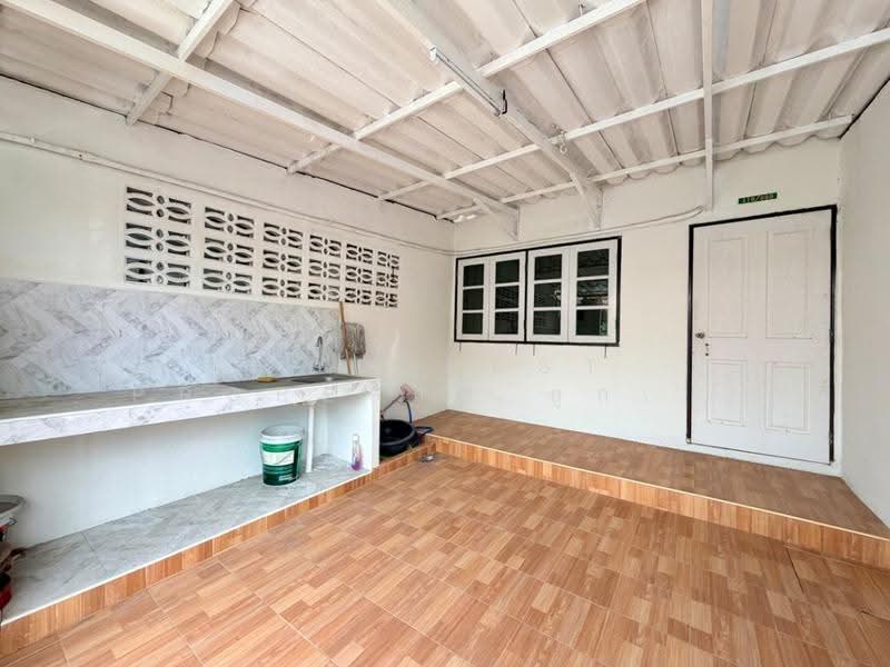 Siam Niwet 1, Samut Prakan, ตำบล ในคลองบางปลากด อำเภอพระสมุทรเจดีย์ สมุทรปราการ ในคลองบางปลากด , พระสมุทรเจดีย์ , สมุทรปราการ, Nai Khlong Bang Pla Kot, Phra Samut Jadee, Samut Prakan, 2 Bedrooms, 100 sqm, Townhouse For Sale, by The Best Property ลูกเจี๊ยบ, 500570539 - DDproperty.com