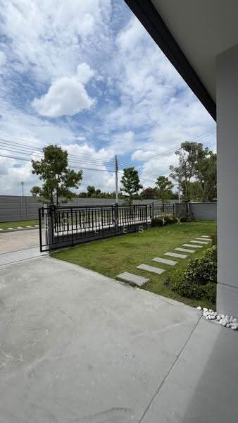 Centro Bangna, Samut Prakan, 111 Soi 3, Bang Kaeo, Bang Plee, Samut Prakan, 4 Bedrooms, 303 sqm, Single Detached House For Rent, by Forty-Six Real Estate Group, 500570540 - DDproperty.com