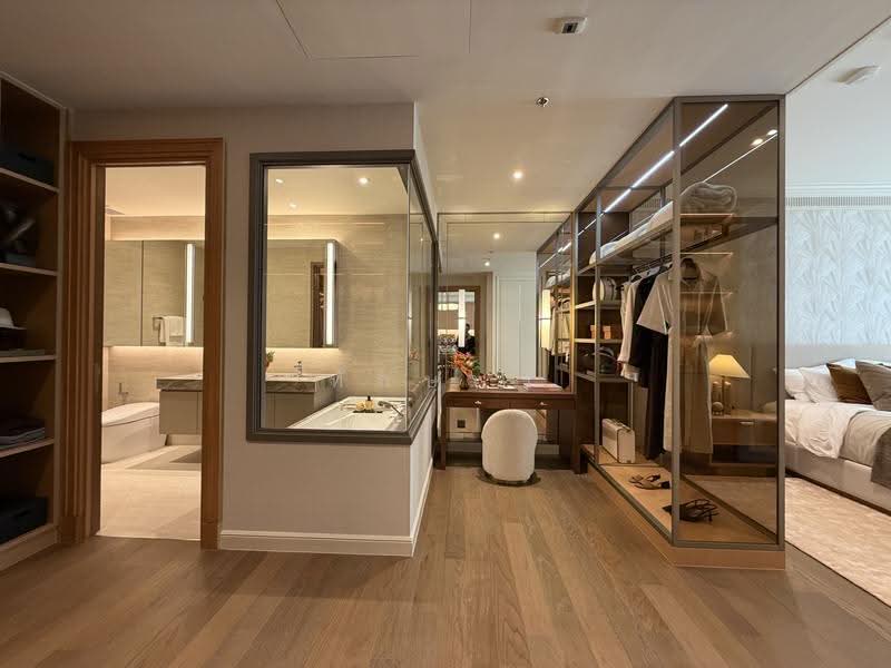 Via ARI, Bangkok, 42 Soi Ari 1, Samsen Nai, Phaya Thai, Bangkok, 3 Bedrooms, 177 sqm, Condo For Sale, by ทักษพร, 500570602 - DDproperty.com