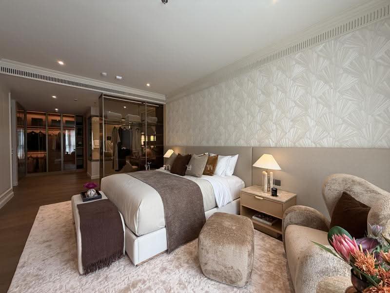 Via ARI, Bangkok, 42 Soi Ari 1, Samsen Nai, Phaya Thai, Bangkok, 3 Bedrooms, 177 sqm, Condo For Sale, by ทักษพร, 500570602 - DDproperty.com