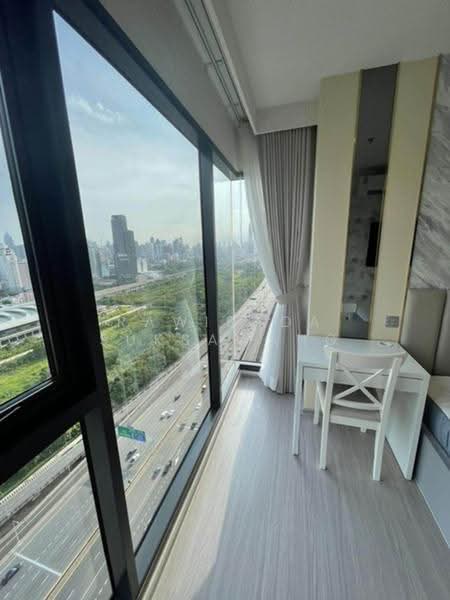 Life Asoke Hype, Bangkok, 339 Chaturathit Rd, Makkasan, Ratchathewi, Bangkok, 2 Bedrooms, 65 sqm, Condo For Rent, by RAWISADA SUKSAWANG, 500570635 - DDproperty.com