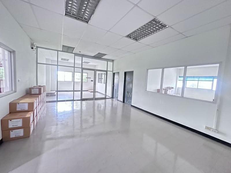 Factory for sale, 6,500 sq.m., in Thap Yao, Lat Krabang, Bangkok (JKPBKK1188), Bangkok, Thab Yao, Lat Krabang, Bangkok, , 6,500 sqm, Warehouse/Factory For Sale, by Pannawit Dullayawichenwut, 500570636 - DDproperty.com
