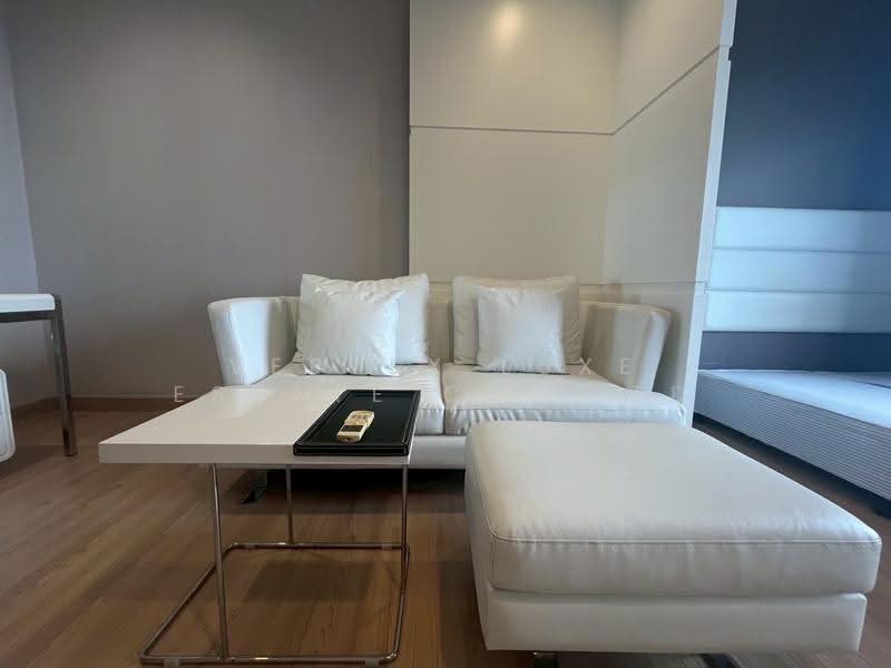 Urbano Absolute Sathon-Taksin, Bangkok, 345 Charoen Nakhon 14/2 Alley, Khlong Ton Sai, Khlong San, Bangkok, Studio, 30 sqm, Condo For Rent, by Vertex Luxe Estate Co.,LTD, 500570655 - DDproperty.com