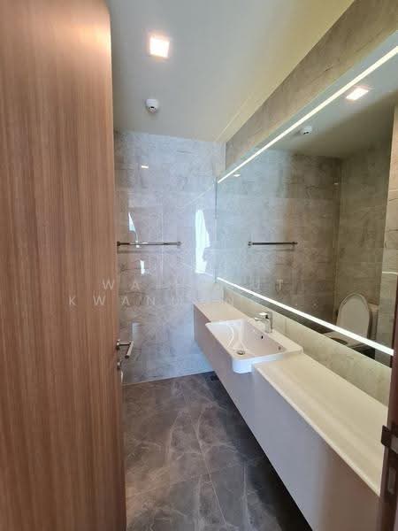 Noble Around Sukhumvit 33, Bangkok, 17 Soi Sukhumvit 33, Khlong Tan Nua, Watthana, Bangkok, 1 Bedroom, 35 sqm, Condo For Rent, by Waiyawut Kwanmongkhol, 500570738 - DDproperty.com